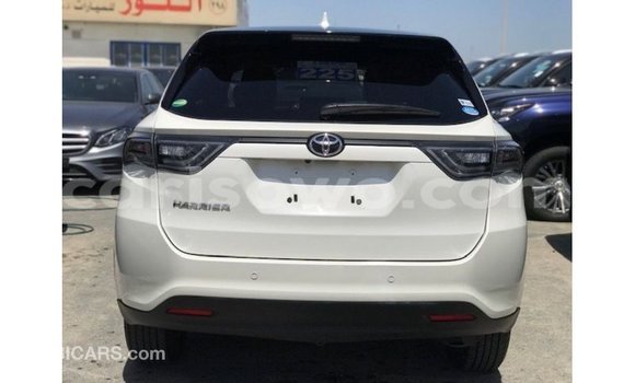 Sayi Imported Toyota Harrier White Mota in Import - Dubai a Benin Sayi Imported Toyota Harrier White Mota in Import - Dubai a Benin