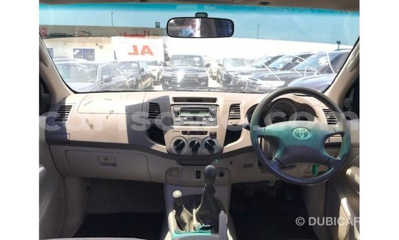 Sayi Imported Toyota Hilux Black Mota in Import - Dubai a Benin Sayi Imported Toyota Hilux Black Mota in Import - Dubai a Benin