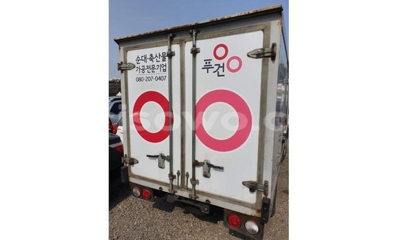 Ra Imported Kia Carens funfun Ọkọ̀ in Import - Dubai ni Benin Ra Imported Kia Carens funfun Ọkọ̀ in Import - Dubai ni Benin