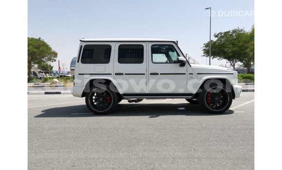 Acheter Import Voiture Mercedes-Benz 190 Blanc à Import - Dubai, Benin Acheter Import Voiture Mercedes-Benz 190 Blanc à Import - Dubai, Benin