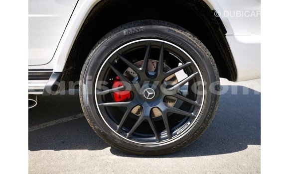 Acheter Import Voiture Mercedes-Benz 190 Blanc à Import - Dubai, Benin Acheter Import Voiture Mercedes-Benz 190 Blanc à Import - Dubai, Benin