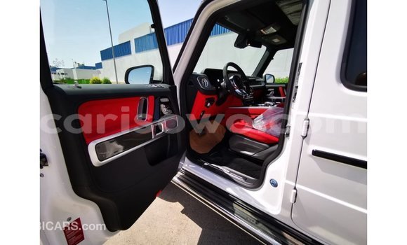 Acheter Import Voiture Mercedes-Benz 190 Blanc à Import - Dubai, Benin Acheter Import Voiture Mercedes-Benz 190 Blanc à Import - Dubai, Benin