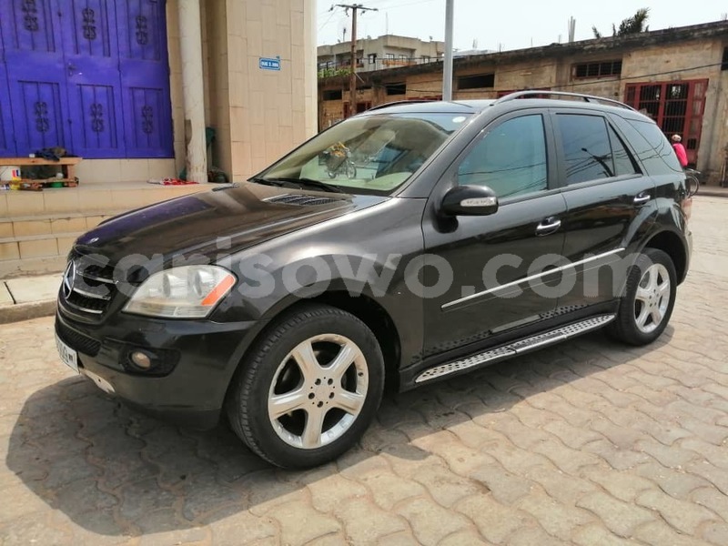 Big with watermark mercedes benz ml class benign cotonou 9003