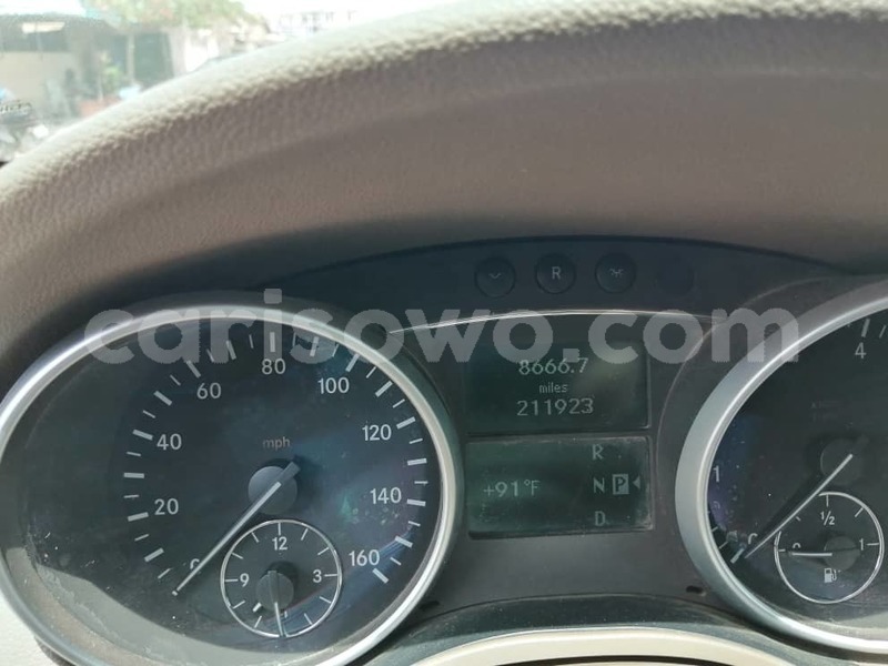 Big with watermark mercedes benz ml class benign cotonou 9003