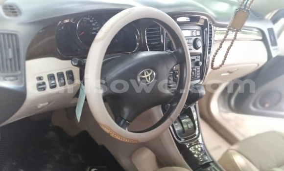 Ra Àlòkù Toyota Highlander Alagara Ọkọ̀ in Cotonou ni Benin Ra Àlòkù Toyota Highlander Alagara Ọkọ̀ in Cotonou ni Benin