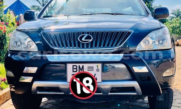 Sayi Sabo Lexus RX 330 Black Mota in Cotonou a Benin Sayi Sabo Lexus RX 330 Black Mota in Cotonou a Benin