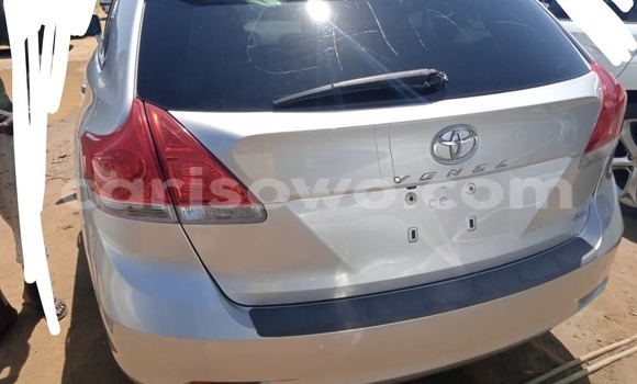 Ra Tuntun Toyota Venza Silver Ọkọ̀ in Cotonou ni Benin Ra Tuntun Toyota Venza Silver Ọkọ̀ in Cotonou ni Benin