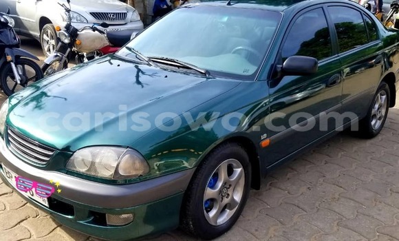 Ra Àlòkù Toyota Avensis Alawọ ewe Ọkọ̀ in Cotonou ni Benin Ra Àlòkù Toyota Avensis Alawọ ewe Ọkọ̀ in Cotonou ni Benin