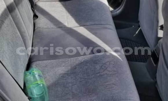 Ra Àlòkù Toyota Avensis Alawọ ewe Ọkọ̀ in Cotonou ni Benin Ra Àlòkù Toyota Avensis Alawọ ewe Ọkọ̀ in Cotonou ni Benin