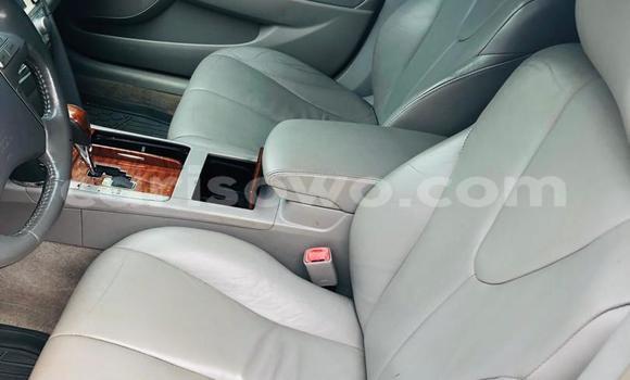 Ra Àlòkù Toyota Camry funfun Ọkọ̀ in Cotonou ni Benin Ra Àlòkù Toyota Camry funfun Ọkọ̀ in Cotonou ni Benin