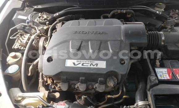 Ra Tuntun Honda Crosstour Black Ọkọ̀ in Cotonou ni Benin Ra Tuntun Honda Crosstour Black Ọkọ̀ in Cotonou ni Benin