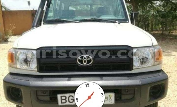 Buy Used Toyota Land Cruiser White Car in Cotonou in Benign Buy Used Toyota Land Cruiser White Car in Cotonou in Benign