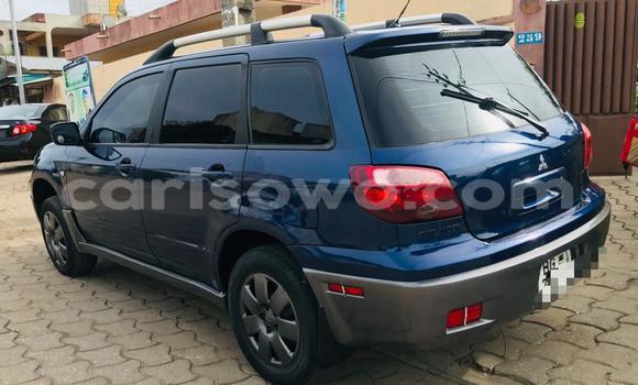 Sayi Na hannu Mitsubishi Outlander Blue Mota in Cotonou a Benin Sayi Na hannu Mitsubishi Outlander Blue Mota in Cotonou a Benin