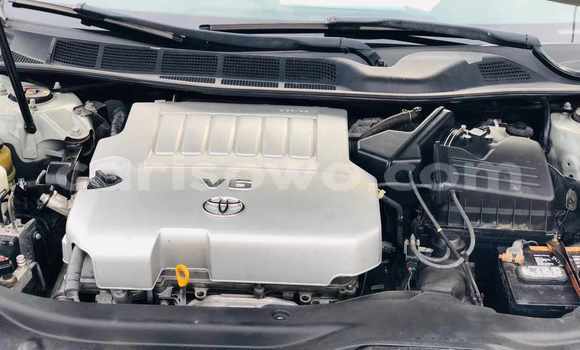 Buy New Toyota Avalon Silver Car in Cotonou in Benign Buy New Toyota Avalon Silver Car in Cotonou in Benign