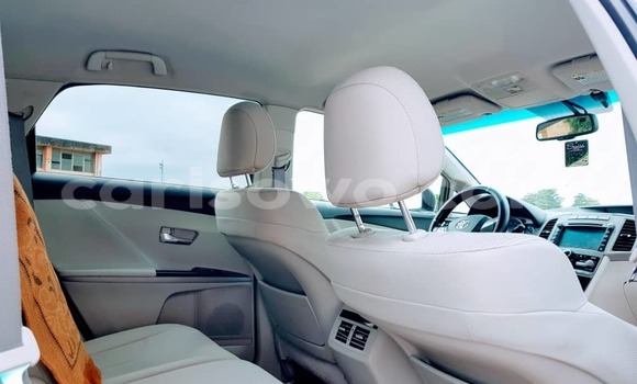 Buy New Toyota Venza Silver Car in Cotonou in Benign Buy New Toyota Venza Silver Car in Cotonou in Benign