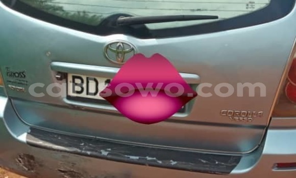 Sayi Na hannu Toyota Verso Blue Mota in Cotonou a Benin Sayi Na hannu Toyota Verso Blue Mota in Cotonou a Benin