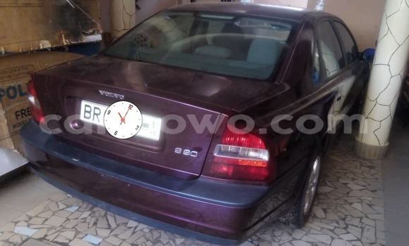 Sayi Na hannu Volvo S80 Red Mota in Cotonou a Benin