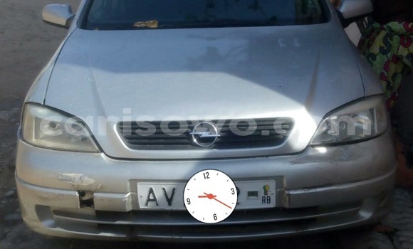 Acheter Occasion Voiture Opel Astra Gris à Cotonou, Benin Acheter Occasion Voiture Opel Astra Gris à Cotonou, Benin