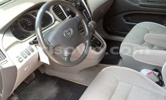 Ra Tuntun Toyota Highlander Silver Ọkọ̀ in Cotonou ni Benin Ra Tuntun Toyota Highlander Silver Ọkọ̀ in Cotonou ni Benin