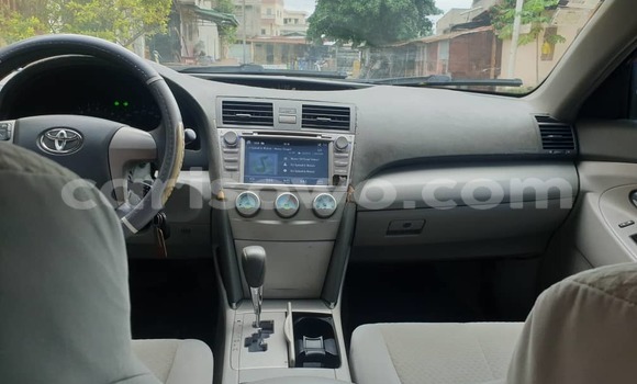 Sayi Na hannu Toyota Highlander Brown Mota in Cotonou a Benin Sayi Na hannu Toyota Highlander Brown Mota in Cotonou a Benin