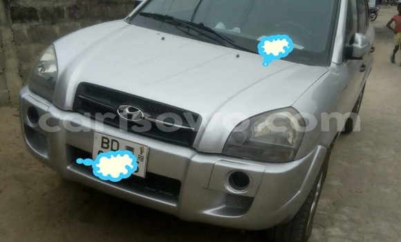Sayi Na hannu Hyundai Tucson Azurfa Mota in Cotonou a Benin Sayi Na hannu Hyundai Tucson Azurfa Mota in Cotonou a Benin