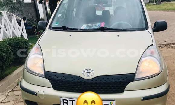 Acheter Occasion Voiture Toyota Yaris Verso Beige à Cotonou, Benin Acheter Occasion Voiture Toyota Yaris Verso Beige à Cotonou, Benin