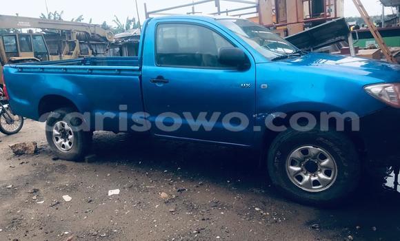 Ra Àlòkù Toyota Hilux Blue Ọkọ̀ in Cotonou ni Benin Ra Àlòkù Toyota Hilux Blue Ọkọ̀ in Cotonou ni Benin