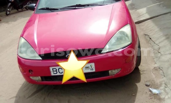 Acheter Occasion Voiture Ford Focus Rouge à Cotonou, Benin Acheter Occasion Voiture Ford Focus Rouge à Cotonou, Benin