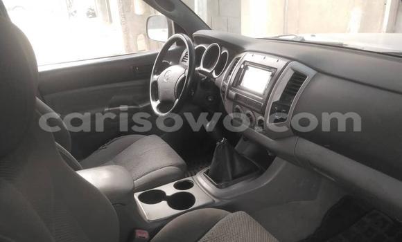 Ra Tuntun Toyota RAV4 Black Ọkọ̀ in Cotonou ni Benin Ra Tuntun Toyota RAV4 Black Ọkọ̀ in Cotonou ni Benin