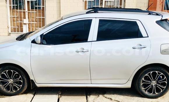 Acheter Neuf Voiture Toyota Matrix Gris à Cotonou, Benin Acheter Neuf Voiture Toyota Matrix Gris à Cotonou, Benin