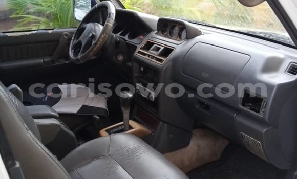 Ra Àlòkù Mitsubishi Montero funfun Ọkọ̀ in Cotonou ni Benin Ra Àlòkù Mitsubishi Montero funfun Ọkọ̀ in Cotonou ni Benin