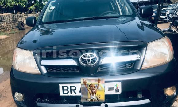 Ra Tuntun Toyota Hilux Black Ọkọ̀ in Cotonou ni Benin Ra Tuntun Toyota Hilux Black Ọkọ̀ in Cotonou ni Benin