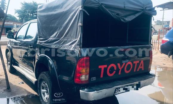 Ra Tuntun Toyota Hilux Black Ọkọ̀ in Cotonou ni Benin Ra Tuntun Toyota Hilux Black Ọkọ̀ in Cotonou ni Benin