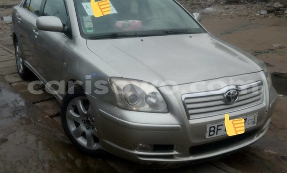 Sayi Na hannu Toyota Avensis Azurfa Mota in Cotonou a Benin Sayi Na hannu Toyota Avensis Azurfa Mota in Cotonou a Benin