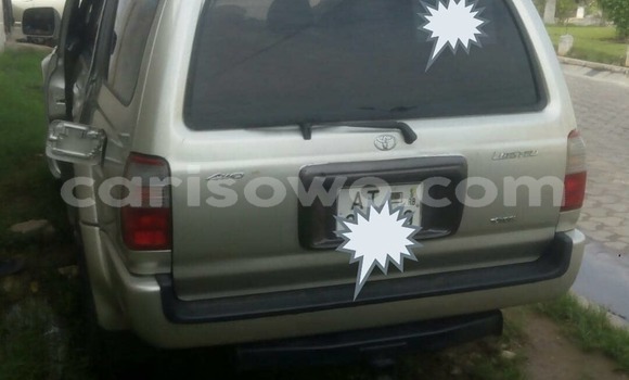 Acheter Occasion Voiture Toyota 4Runner Gris à Cotonou, Benin Acheter Occasion Voiture Toyota 4Runner Gris à Cotonou, Benin