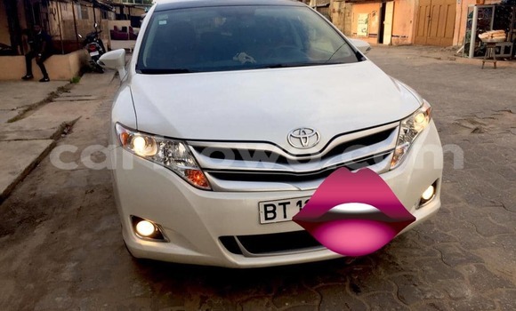 Buy New Toyota Venza White Car in Cotonou in Benign Buy New Toyota Venza White Car in Cotonou in Benign