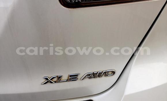 Buy New Toyota Venza White Car in Cotonou in Benign Buy New Toyota Venza White Car in Cotonou in Benign