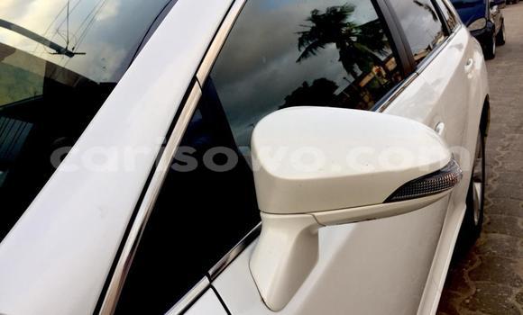 Buy New Toyota Venza White Car in Cotonou in Benign Buy New Toyota Venza White Car in Cotonou in Benign