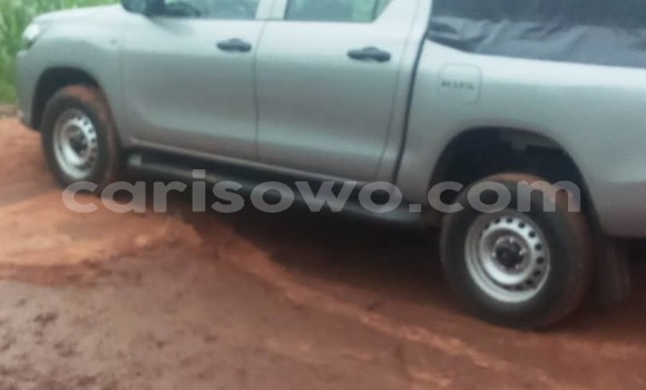 Acheter Occasion Voiture Toyota Hilux Gris à Cotonou, Benin Acheter Occasion Voiture Toyota Hilux Gris à Cotonou, Benin