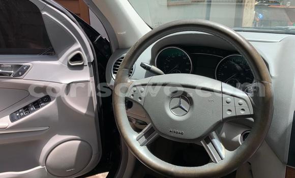 Ra Àlòkù Mercedes-Benz ML–Class Black Ọkọ̀ in Cotonou ni Benin Ra Àlòkù Mercedes-Benz ML–Class Black Ọkọ̀ in Cotonou ni Benin