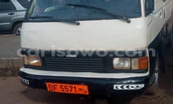 Sayi Na hannu Nissan Urvan White Mota in Cotonou a Benin
