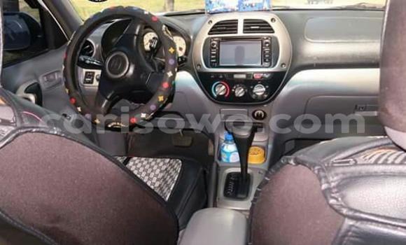 Acheter Occasion Voiture Toyota RAV4 Blanc à Cotonou, Benin Acheter Occasion Voiture Toyota RAV4 Blanc à Cotonou, Benin