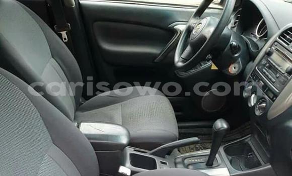 Acheter Occasion Voiture Toyota RAV4 Bleu à Cotonou, Benin Acheter Occasion Voiture Toyota RAV4 Bleu à Cotonou, Benin