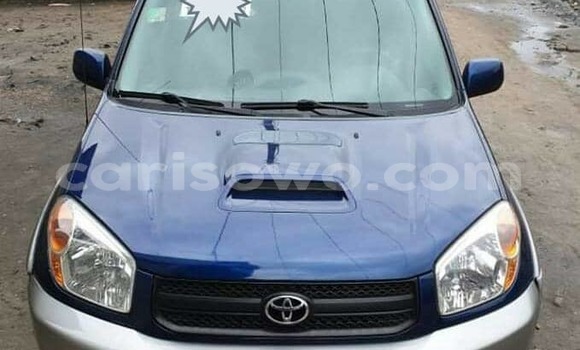 Ra Àlòkù Toyota RAV4 Blue Ọkọ̀ in Cotonou ni Benin