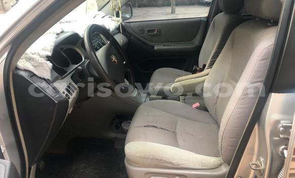 Acheter Occasion Voiture Toyota Highlander Gris à Cotonou, Benin Acheter Occasion Voiture Toyota Highlander Gris à Cotonou, Benin