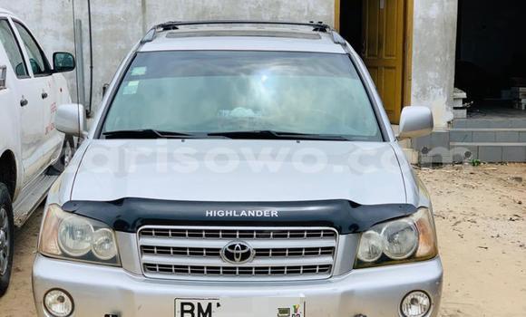 Ra Àlòkù Toyota Highlander Silver Ọkọ̀ in Cotonou ni Benin