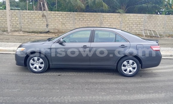 Acheter Neuf Voiture Toyota Camry Noir à Cotonou, Benin Acheter Neuf Voiture Toyota Camry Noir à Cotonou, Benin