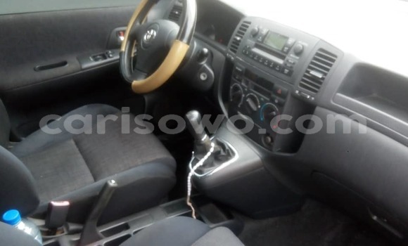 Acheter Occasion Voiture Toyota Verso Bleu à Cotonou, Benin Acheter Occasion Voiture Toyota Verso Bleu à Cotonou, Benin
