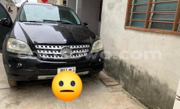 Acheter Occasion Voiture Mercedes-Benz ML–Class Noir à Cotonou, Benin Acheter Occasion Voiture Mercedes-Benz ML–Class Noir à Cotonou, Benin