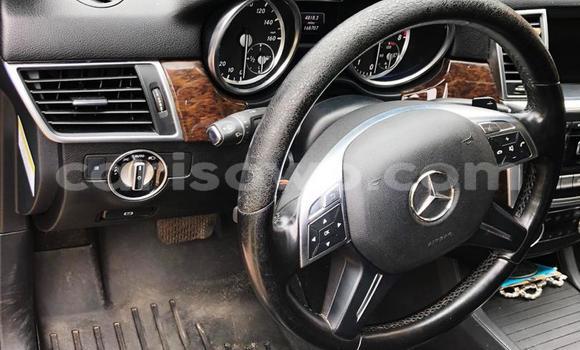 Ra Tuntun Mercedes-Benz ML–Class Black Ọkọ̀ in Cotonou ni Benin Ra Tuntun Mercedes-Benz ML–Class Black Ọkọ̀ in Cotonou ni Benin